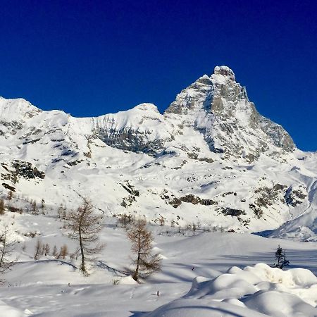 3 Chalets Aparthotel ブレウイル・チェルヴィナイア エクステリア 写真