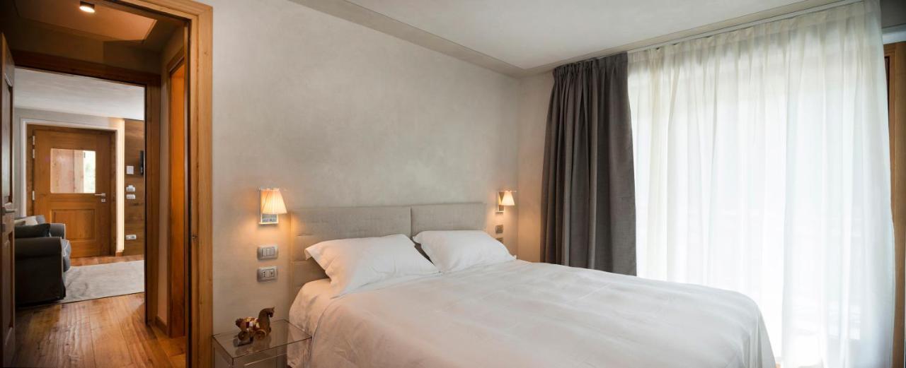 3 Chalets Aparthotel ブレウイル・チェルヴィナイア エクステリア 写真