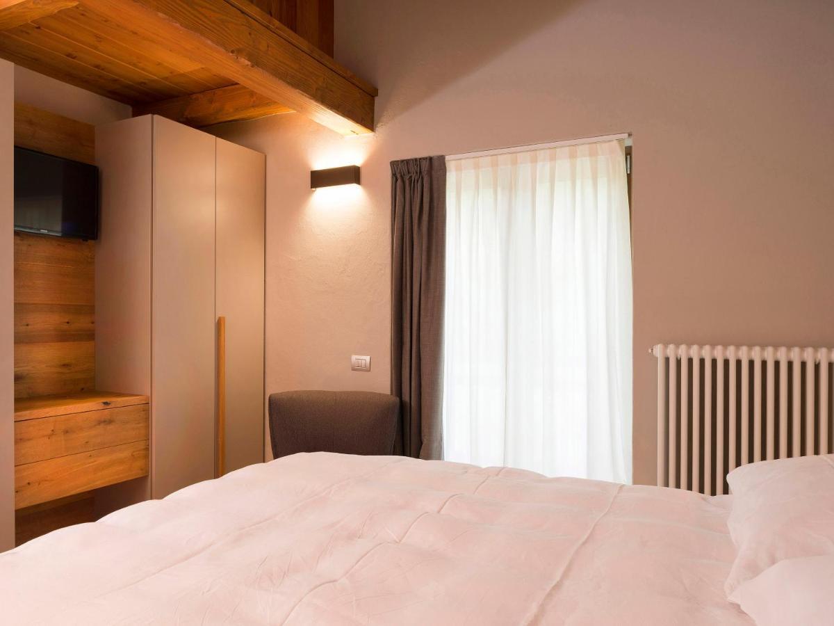 3 Chalets Aparthotel ブレウイル・チェルヴィナイア エクステリア 写真