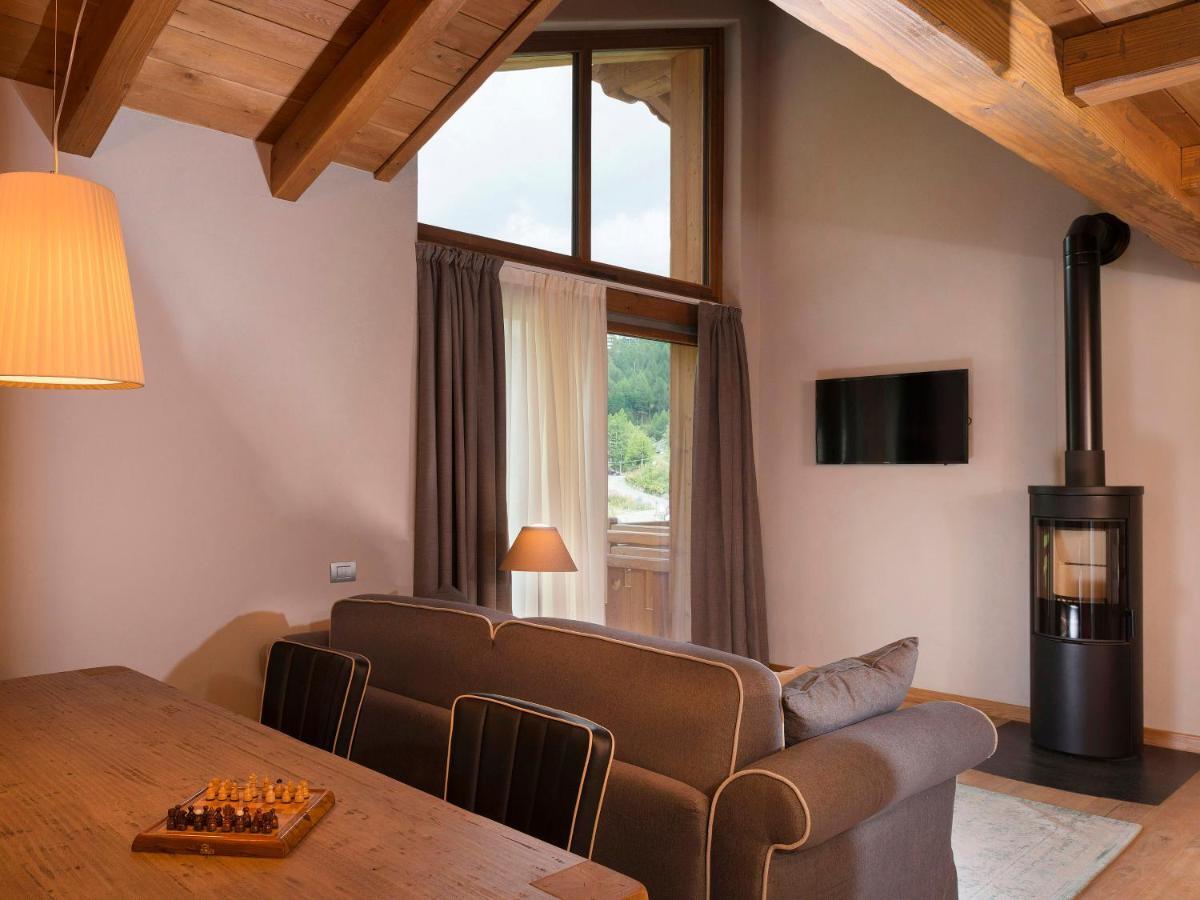 3 Chalets Aparthotel ブレウイル・チェルヴィナイア エクステリア 写真