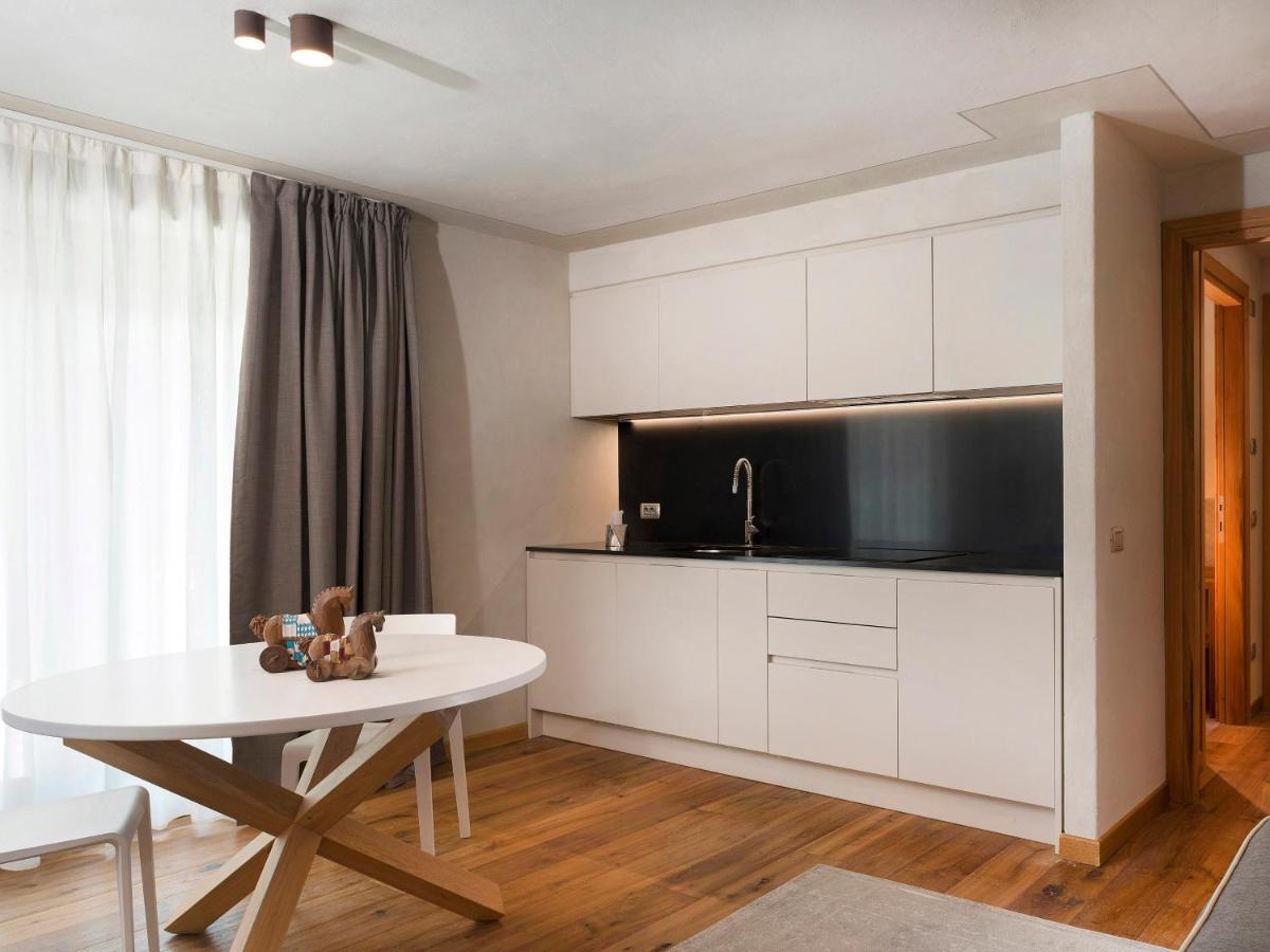 3 Chalets Aparthotel ブレウイル・チェルヴィナイア エクステリア 写真