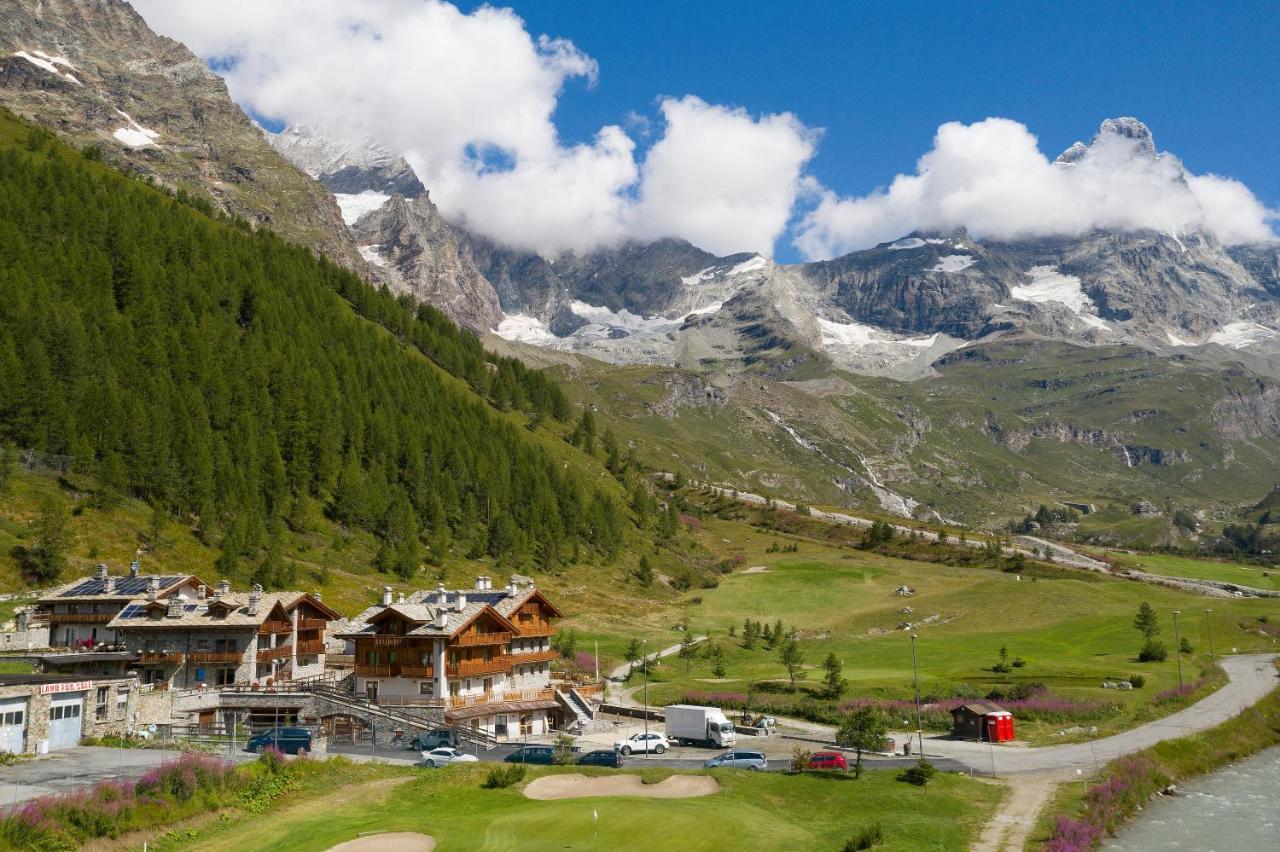 3 Chalets Aparthotel ブレウイル・チェルヴィナイア エクステリア 写真